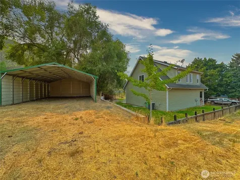400 Partello Park Grand Coulee WA 99133