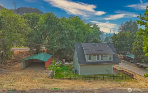 400 Partello Park Grand Coulee WA 99133