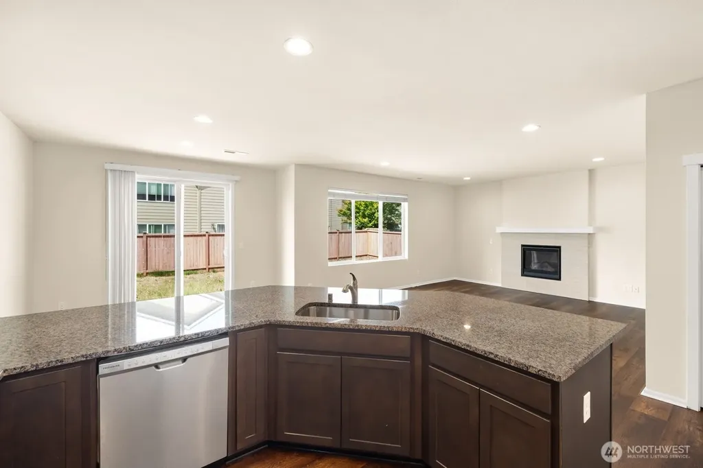 10521 191st Street Ct E Puyallup WA 98374