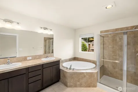10521 191st Street Ct E Puyallup WA 98374