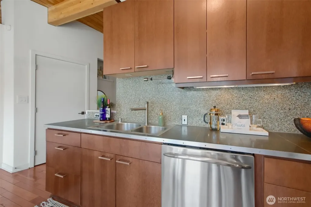 1408 12th Avenue Seattle WA 98122