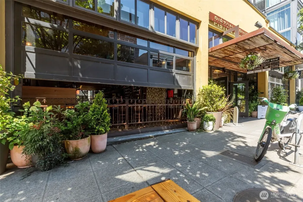 1408 12th Avenue Seattle WA 98122