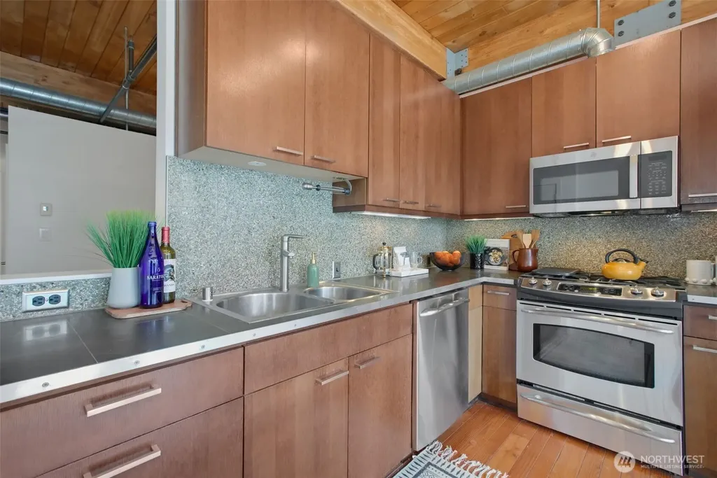 1408 12th Avenue Seattle WA 98122