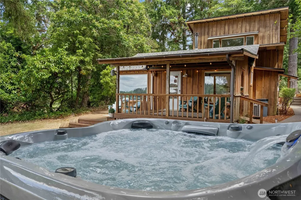 294 E Libby Road Shelton WA 98584