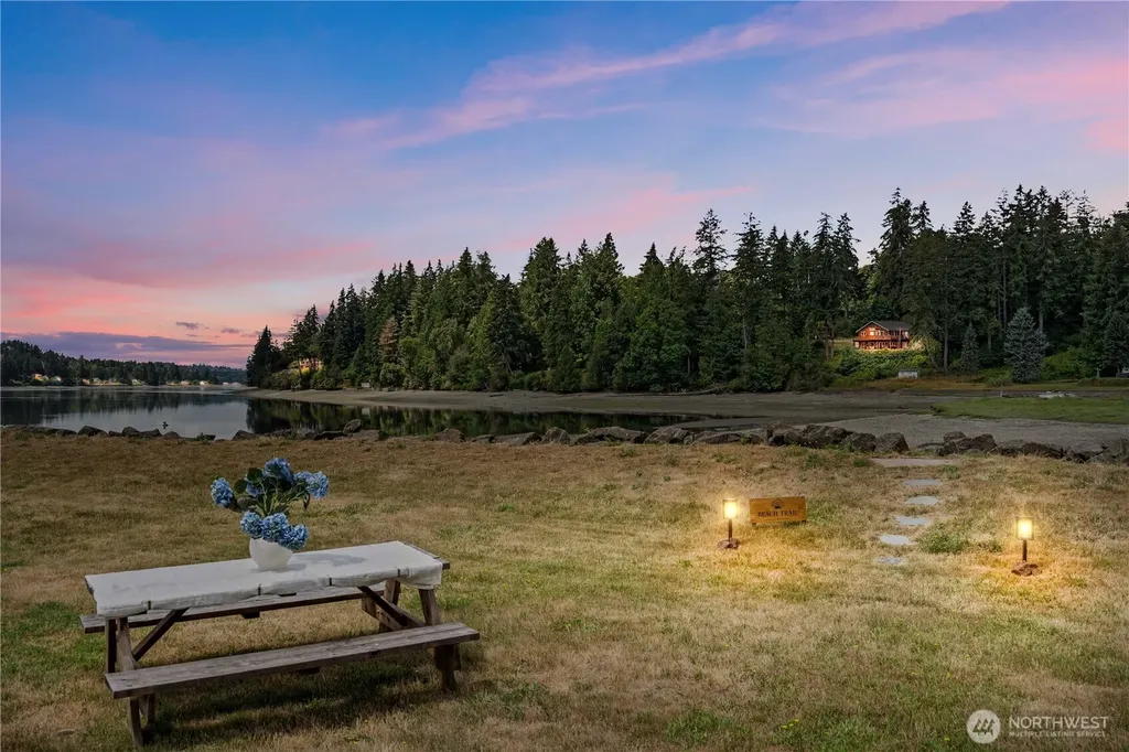 294 E Libby Road Shelton WA 98584