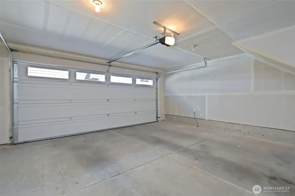 23930 SE 45th Place Sammamish WA 98029