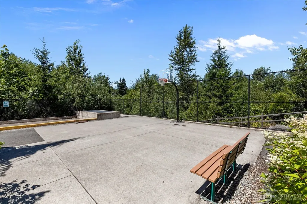 23930 SE 45th Place Sammamish WA 98029