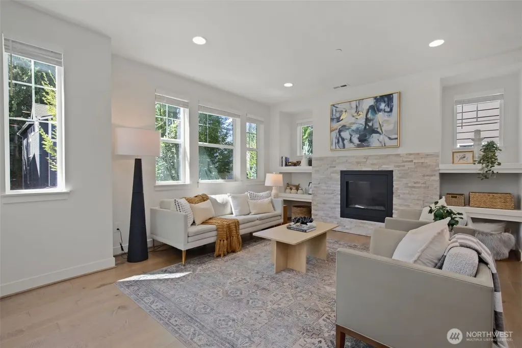 23930 SE 45th Place Sammamish WA 98029