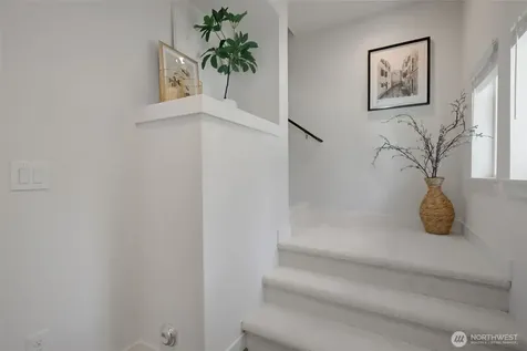 23930 SE 45th Place Sammamish WA 98029