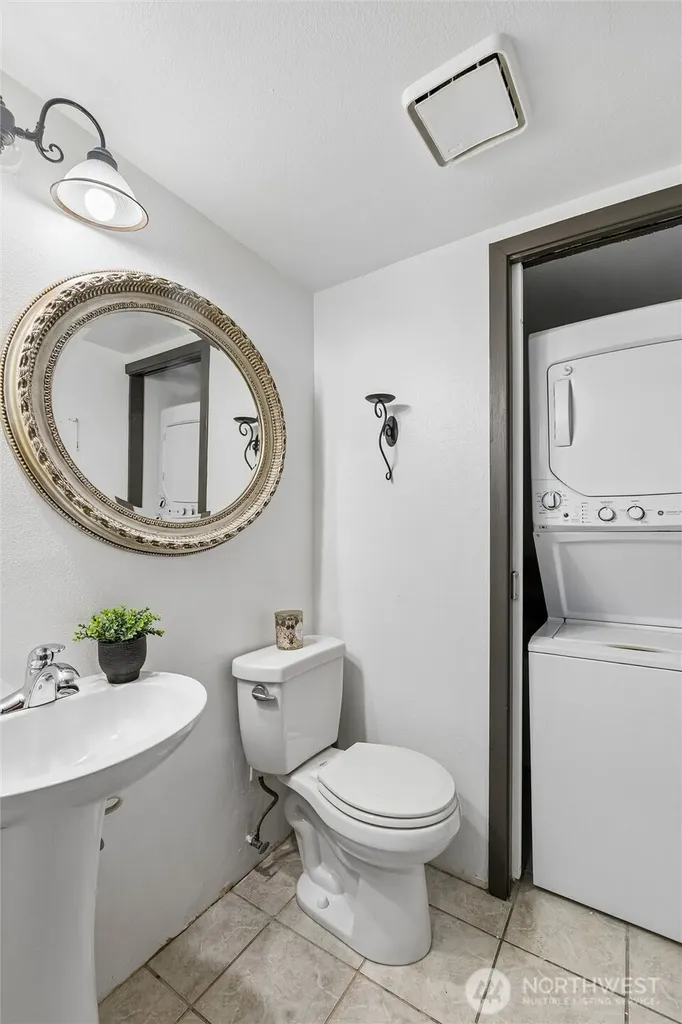 1406 Harvard Avenue Seattle WA 98122