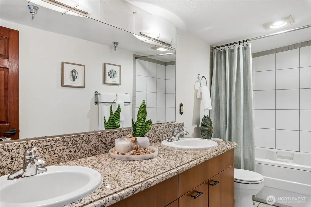 1406 Harvard Avenue Seattle WA 98122