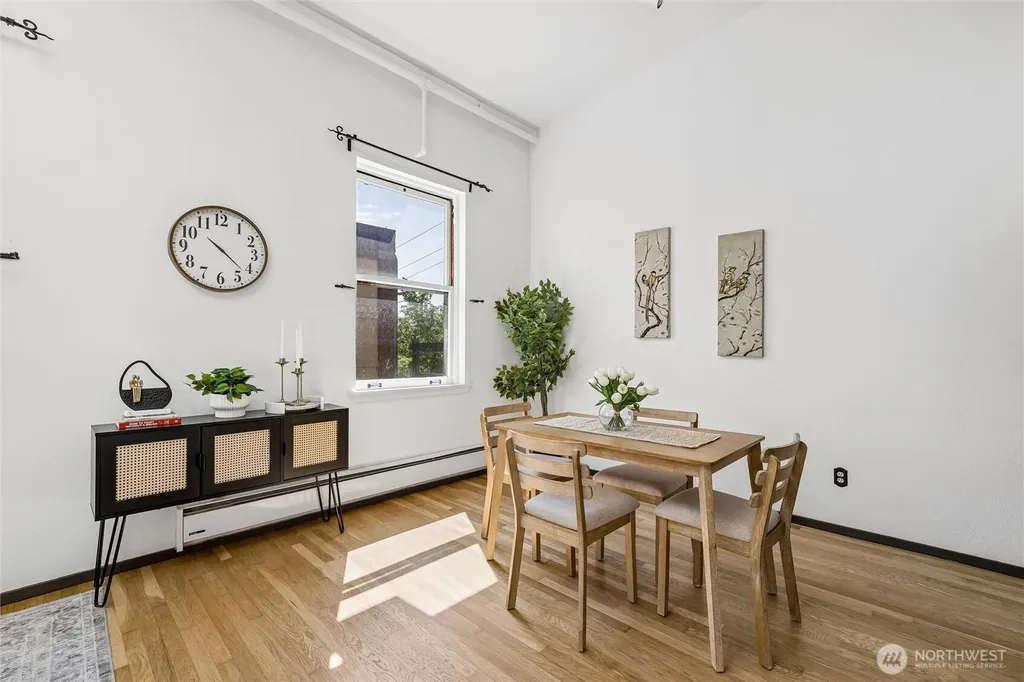 1406 Harvard Avenue Seattle WA 98122