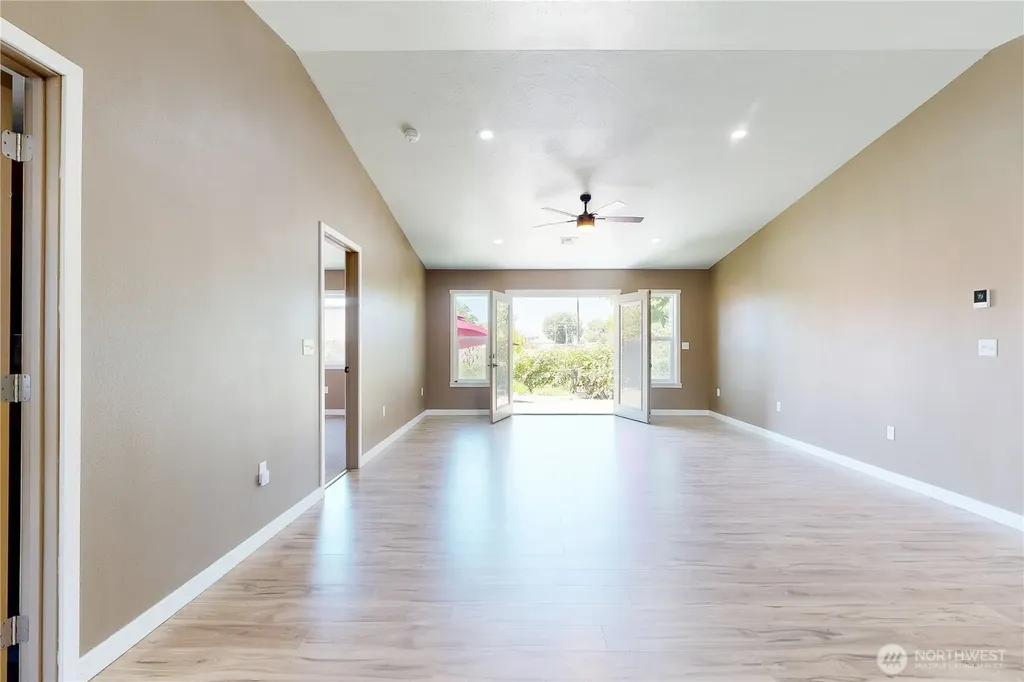 905 Cowl Street Milton-freewater OR 97862