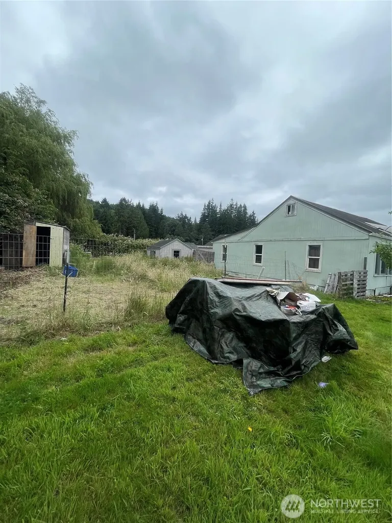 1305 Park Avenue Raymond WA 98577