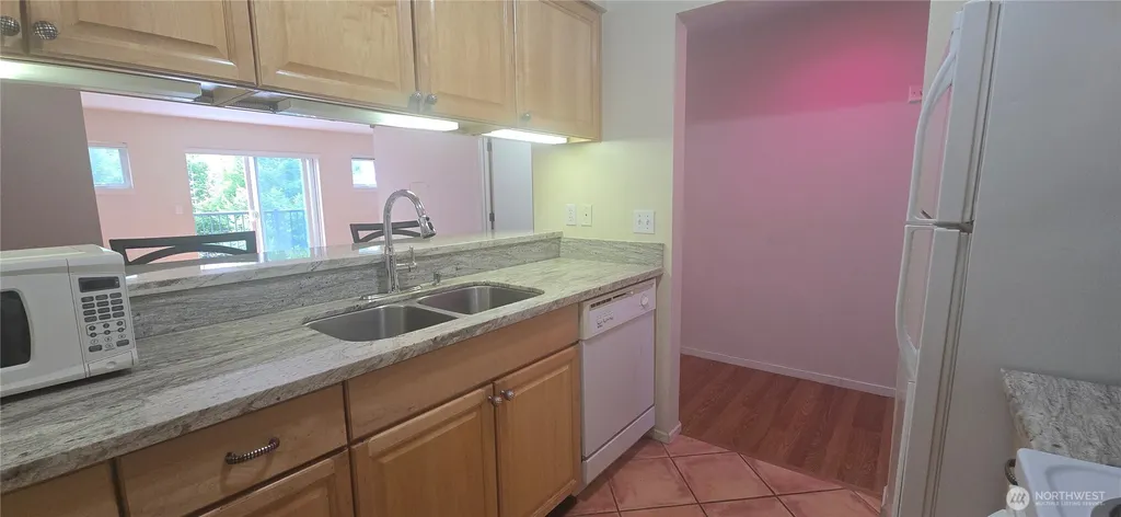 12345 Roosevelt Way NE Seattle WA 98125