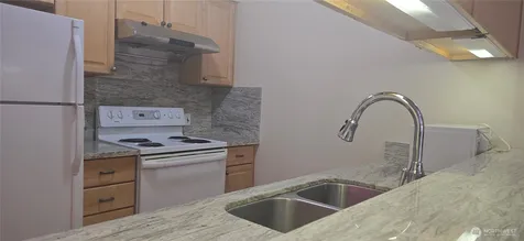 12345 Roosevelt Way NE Seattle WA 98125
