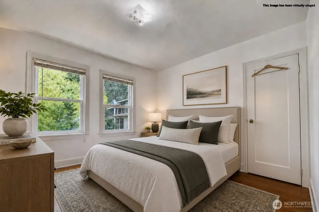2407 Larch Way Lynnwood WA 98036