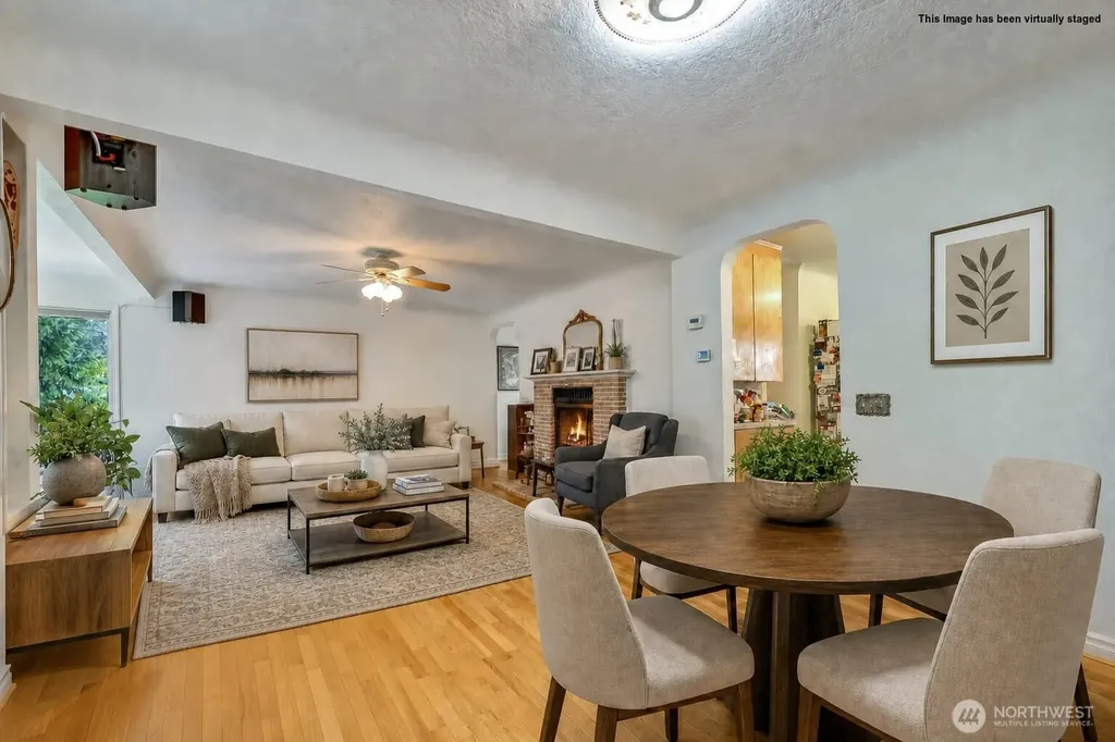 2407 Larch Way Lynnwood WA 98036
