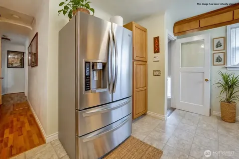 2407 Larch Way Lynnwood WA 98036