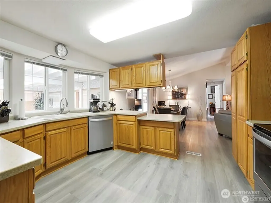 19115 100th Avenue Ct E Puyallup WA 98375