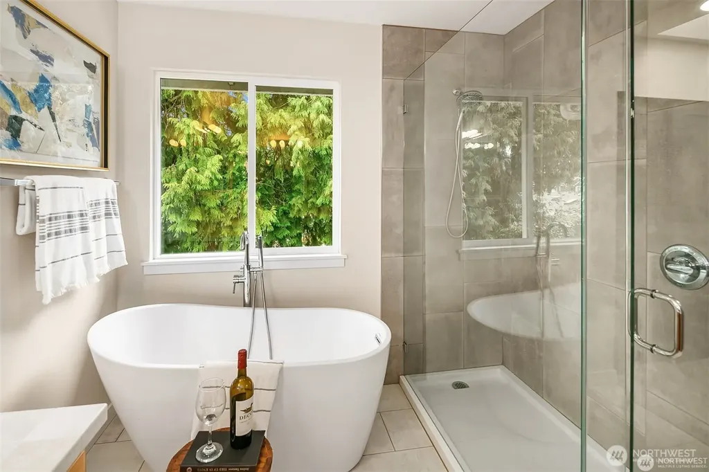 2450 Ferndale Place NE Renton WA 98056
