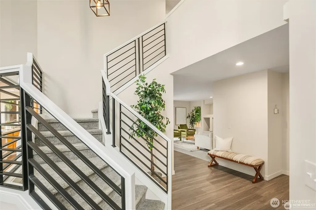 2450 Ferndale Place NE Renton WA 98056