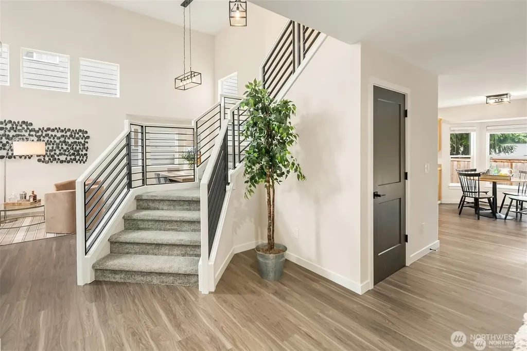 2450 Ferndale Place NE Renton WA 98056