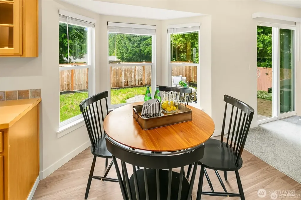 2450 Ferndale Place NE Renton WA 98056