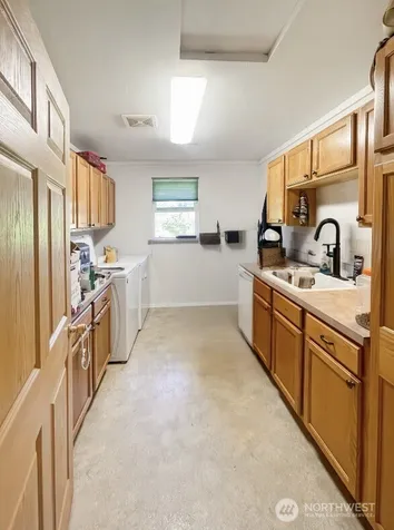 55 Wilson Lane South Bend WA 98586