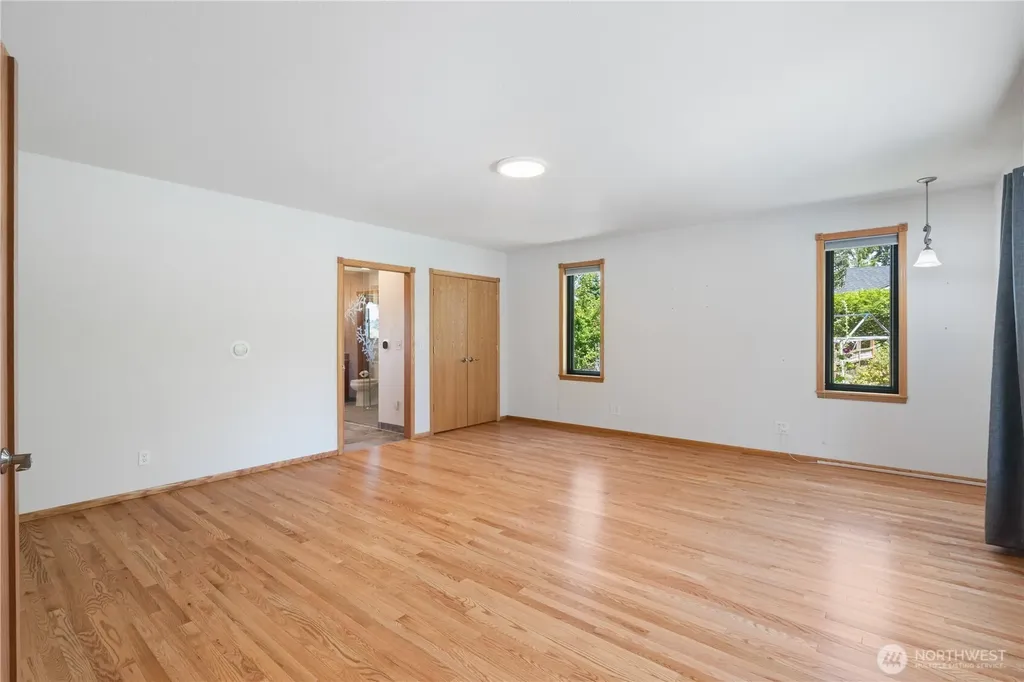 464 Marine View Place Camano Island WA 98282