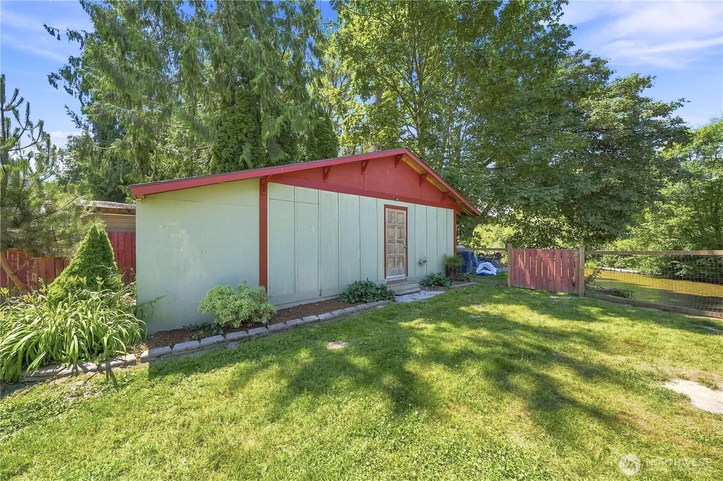 516 Beach Drive Snohomish WA 98290
