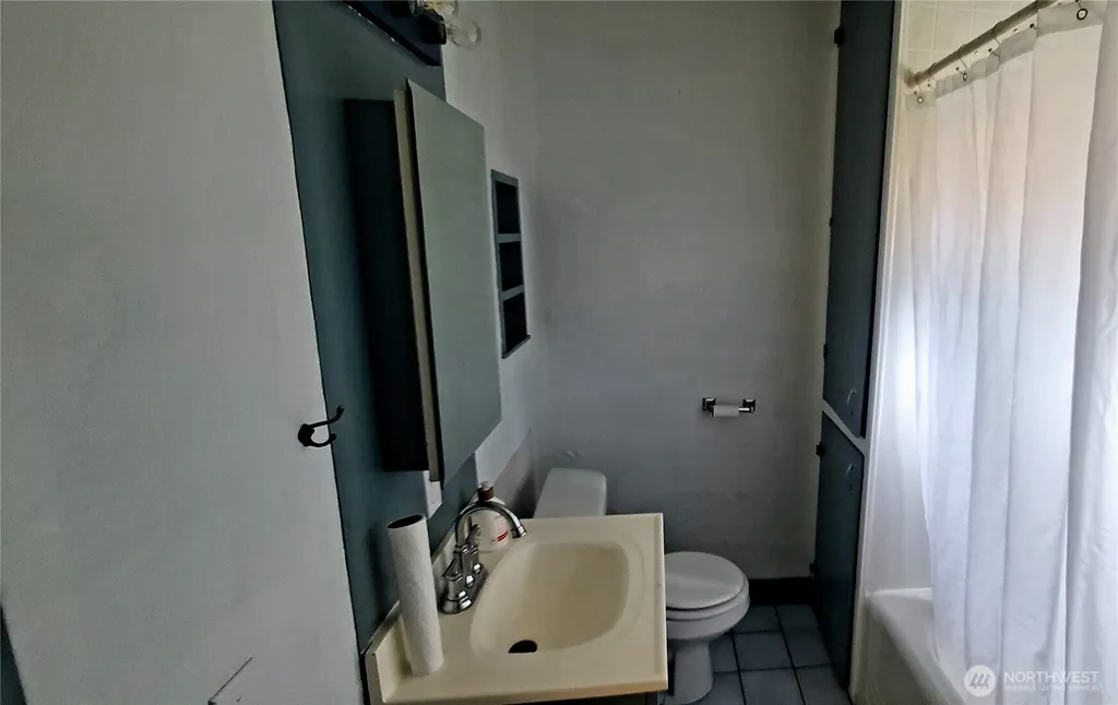 1912 Boundary Street Shelton WA 98584