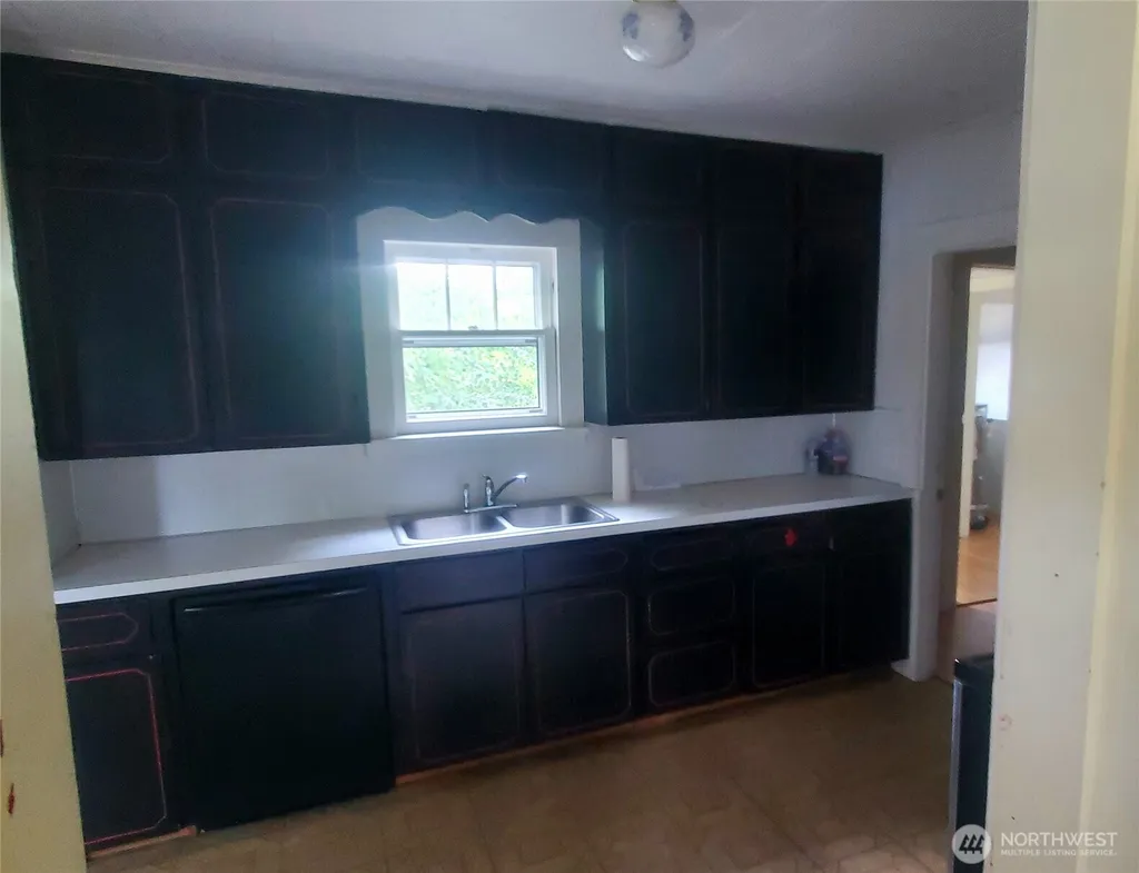 1912 Boundary Street Shelton WA 98584