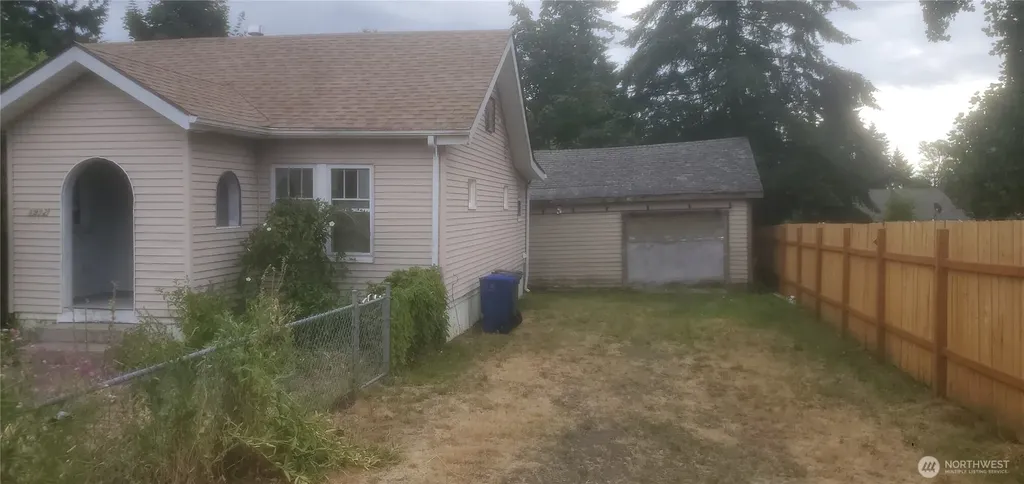 1912 Boundary Street Shelton WA 98584