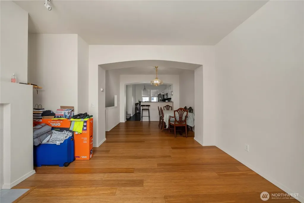 23217 62nd Place Street S Kent WA 98032