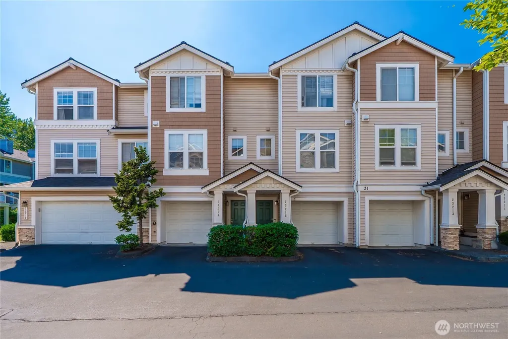 23217 62nd Place Street S Kent WA 98032