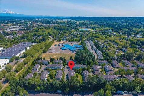 23217 62nd Place Street S Kent WA 98032