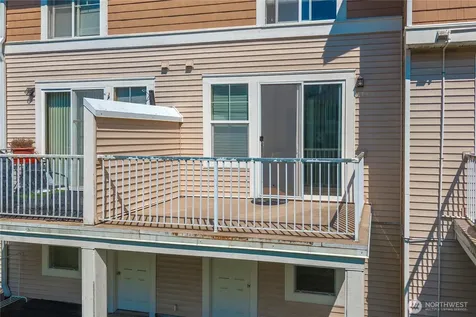 23217 62nd Place Street S Kent WA 98032