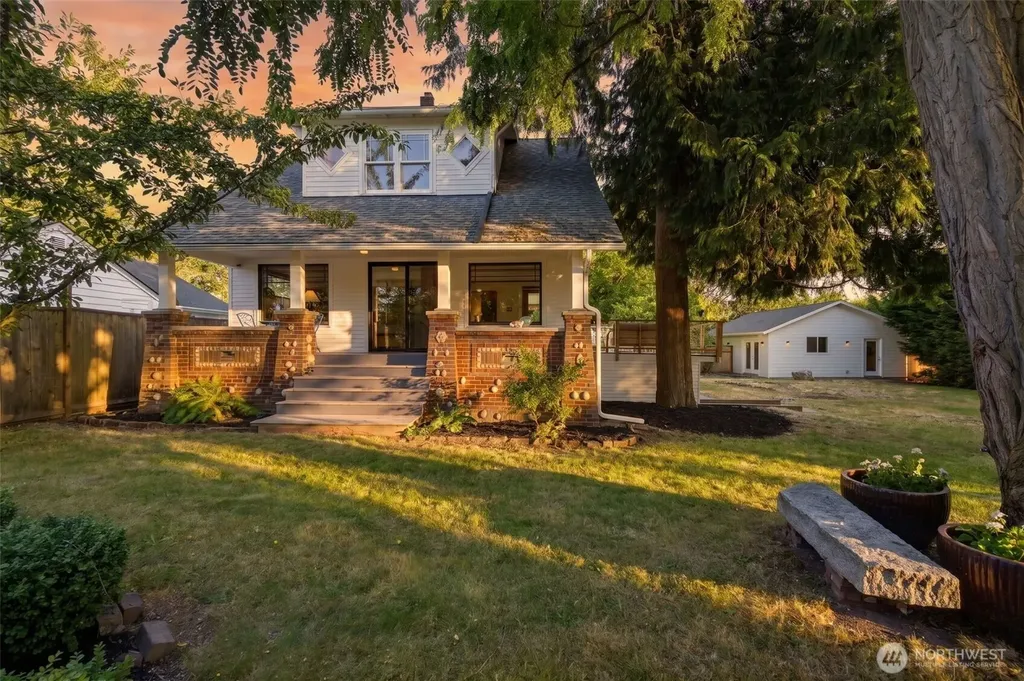 4008 31st Avenue S Seattle WA 98108