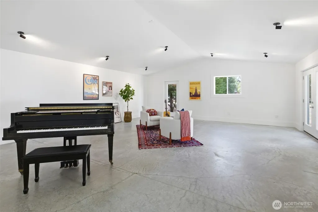4008 31st Avenue S Seattle WA 98108