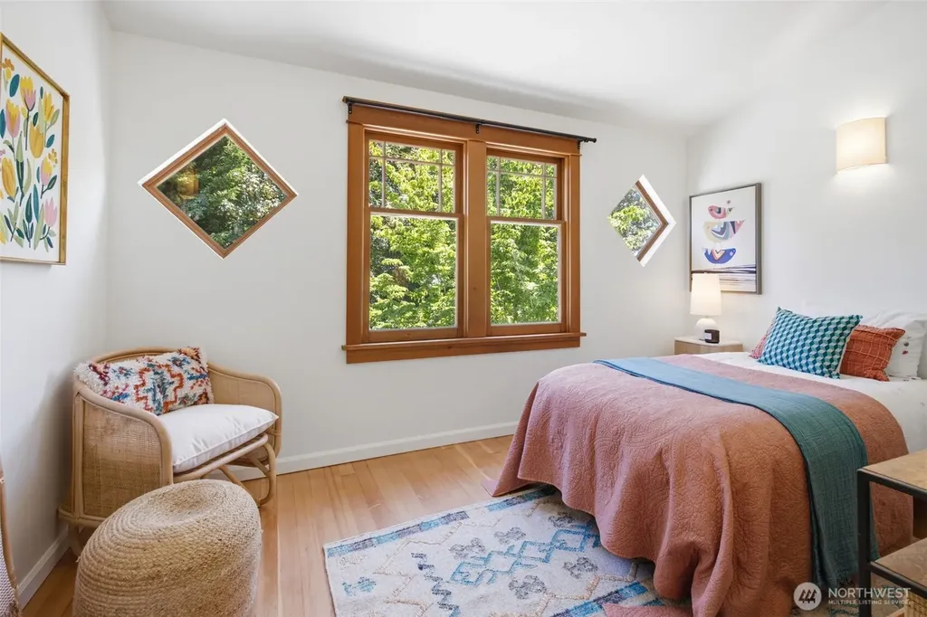 4008 31st Avenue S Seattle WA 98108