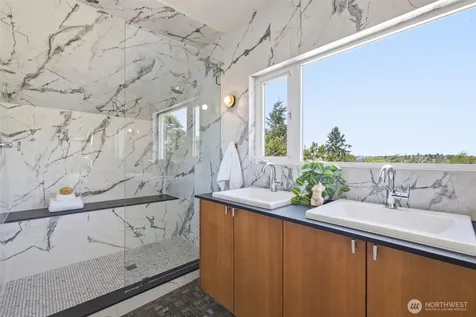 4008 31st Avenue S Seattle WA 98108