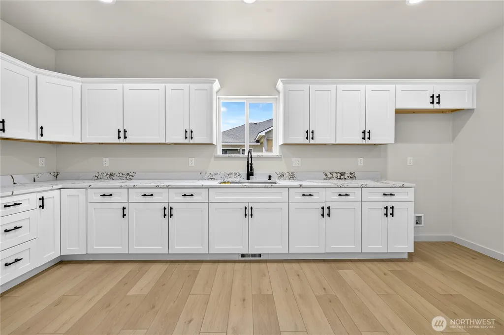 309 Olivia Street Sunnyside WA 98944