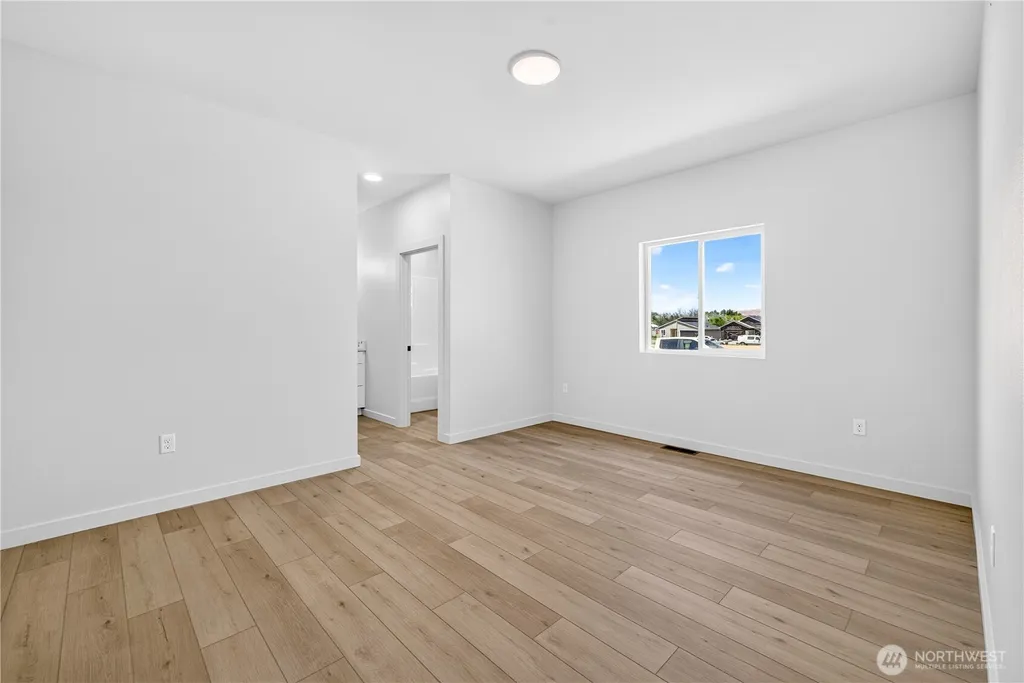 309 Olivia Street Sunnyside WA 98944