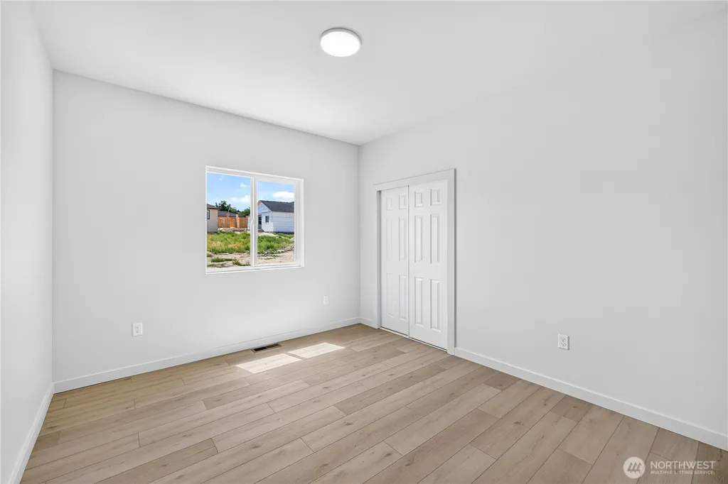 309 Olivia Street Sunnyside WA 98944
