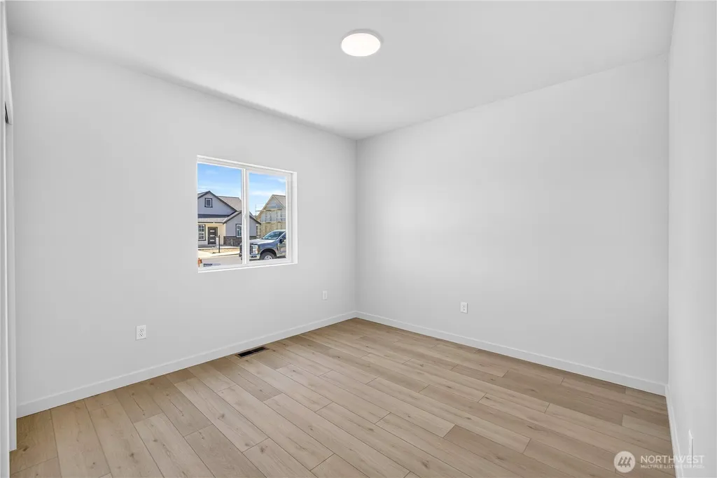 309 Olivia Street Sunnyside WA 98944
