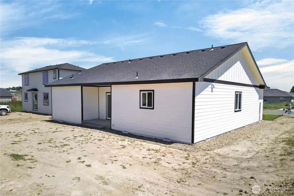 309 Olivia Street Sunnyside WA 98944