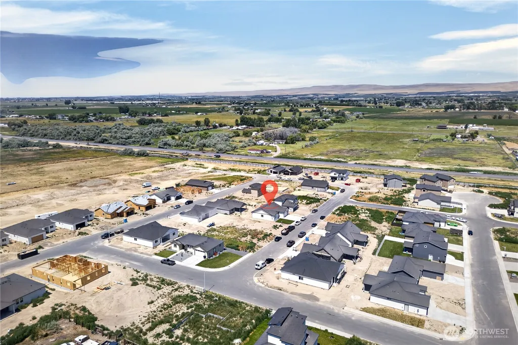 309 Olivia Street Sunnyside WA 98944