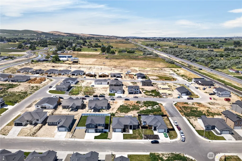 309 Olivia Street Sunnyside WA 98944