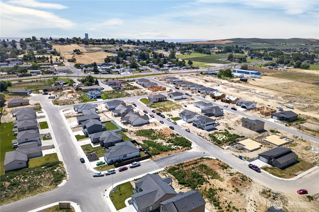 309 Olivia Street Sunnyside WA 98944
